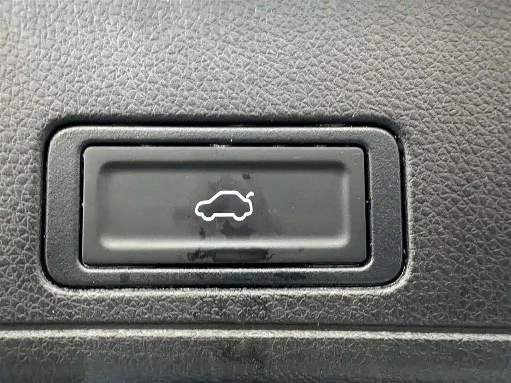 Chery Tiggo 8 PRO PHEV 2025 Champion Edition 1.5T 100km Premium Model — миниатюра 13