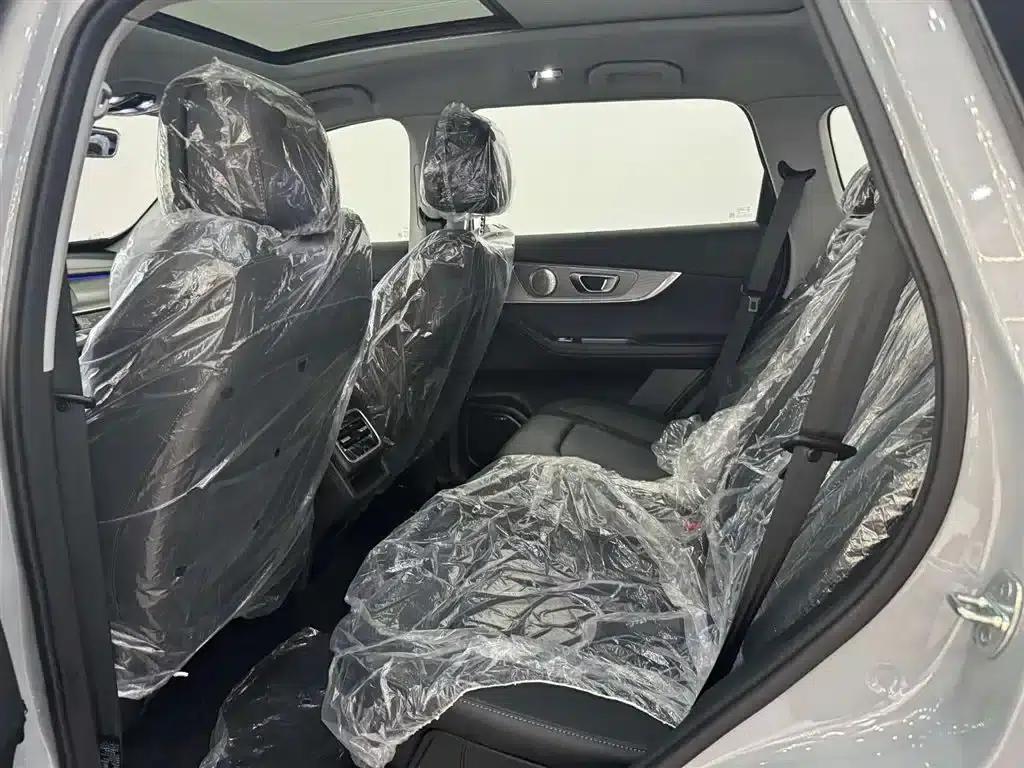 Chery Tiggo 8 PRO PHEV 2025 Champion Edition 1.5T 100km Premium Model — миниатюра 15