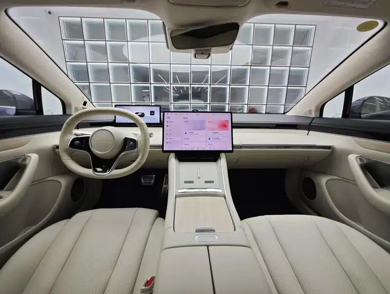 Zhijie S7 2025 Ultra AWD Long Range Edition — миниатюра 9