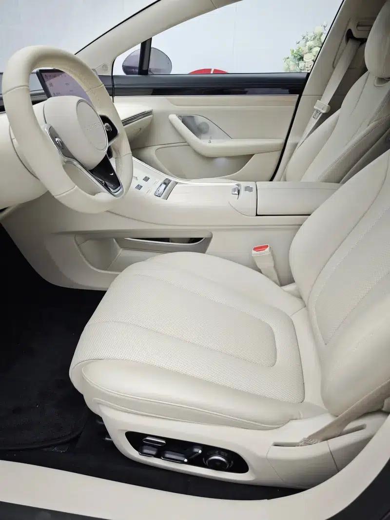 Zhijie S7 2025 Ultra AWD Long Range Edition — миниатюра 10