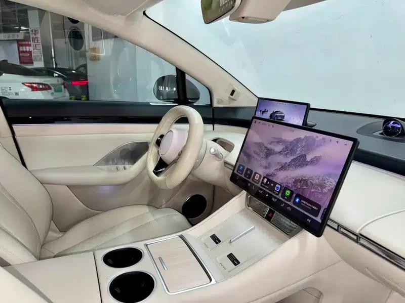 Zhijie R7 2024 Pure Electric 100kWh Max Rear-Wheel Drive Version — миниатюра 13