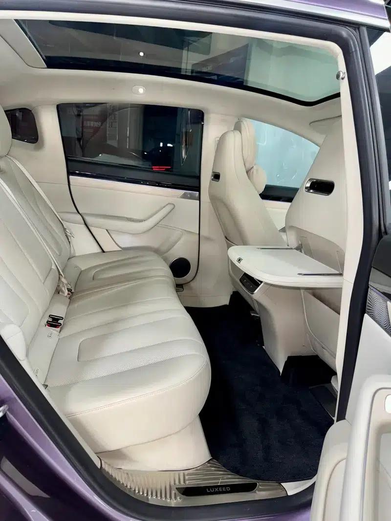 Zhijie R7 2024 Pure Electric 100kWh Max Rear-Wheel Drive Version — миниатюра 15