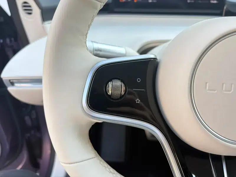 2025 Smart World R7 Extended Range 53.4kWh Ultra 4WD Edition — миниатюра 13