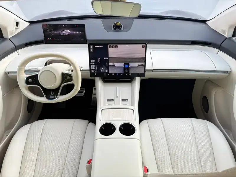 2025 Smart World R7 Extended Range 53.4kWh Ultra 4WD Edition — миниатюра 19