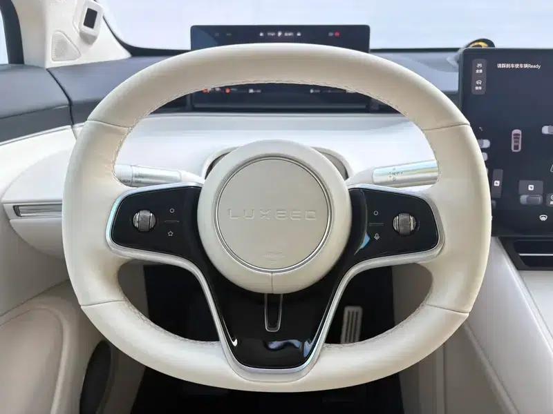 2025 Smart World R7 Extended Range 53.4kWh Ultra 4WD Edition — миниатюра 21