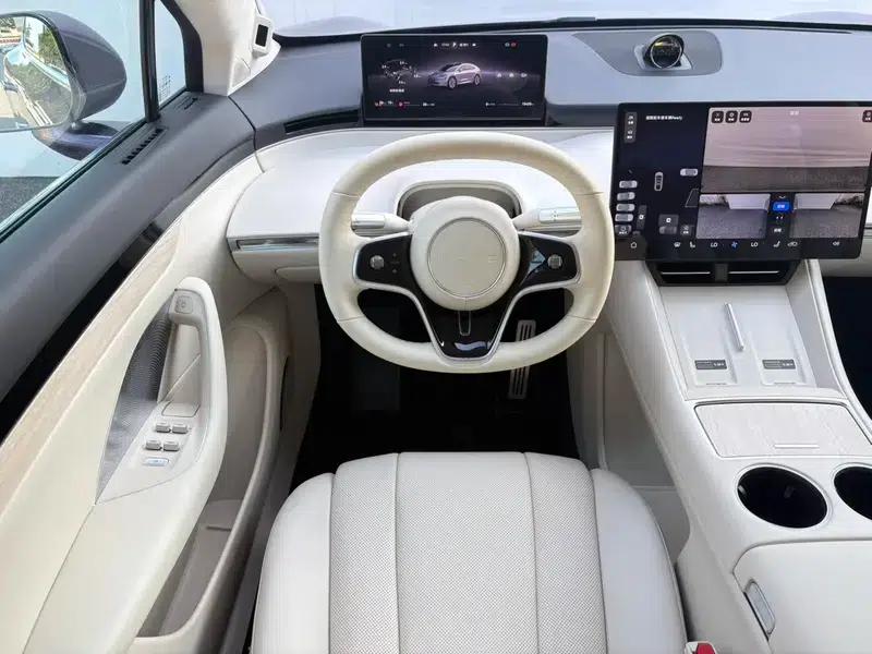 2025 Smart World R7 Extended Range 53.4kWh Ultra 4WD Edition — миниатюра 22