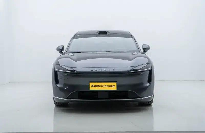 2025 Smart World R7 Extended Range 53.4kWh Ultra 4WD Edition — миниатюра 2