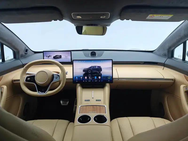 2025 Smart World R7 Extended Range 53.4kWh Ultra 4WD Edition — миниатюра 14