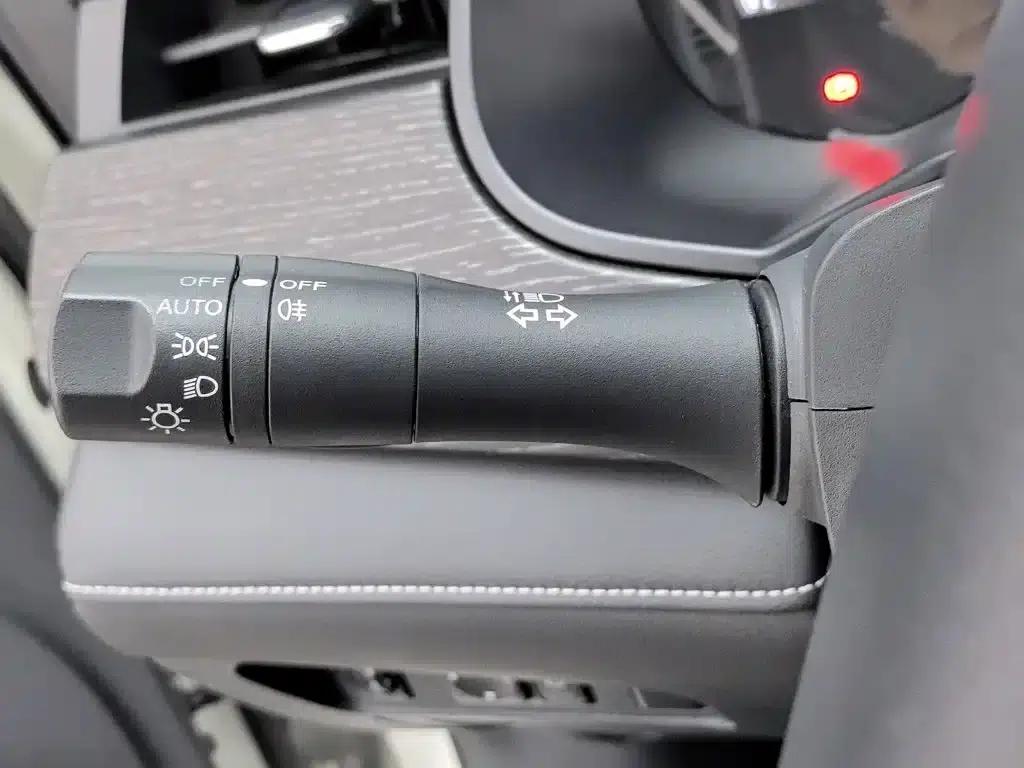 Venucia D60 2023 PLUS 1.6L XL CVT Elite Edition — миниатюра 21
