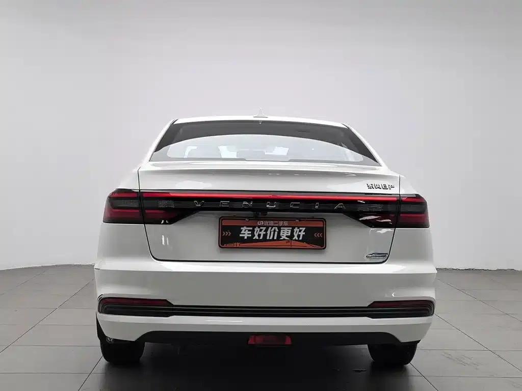 Venucia D60 2023 PLUS 1.6L XL CVT Elite Edition — миниатюра 4