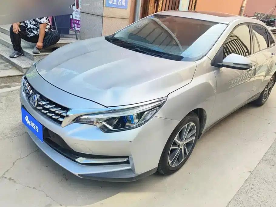 Venucia D60 2019 1.6L XL CVT Intelligent Elite Edition — миниатюра 1