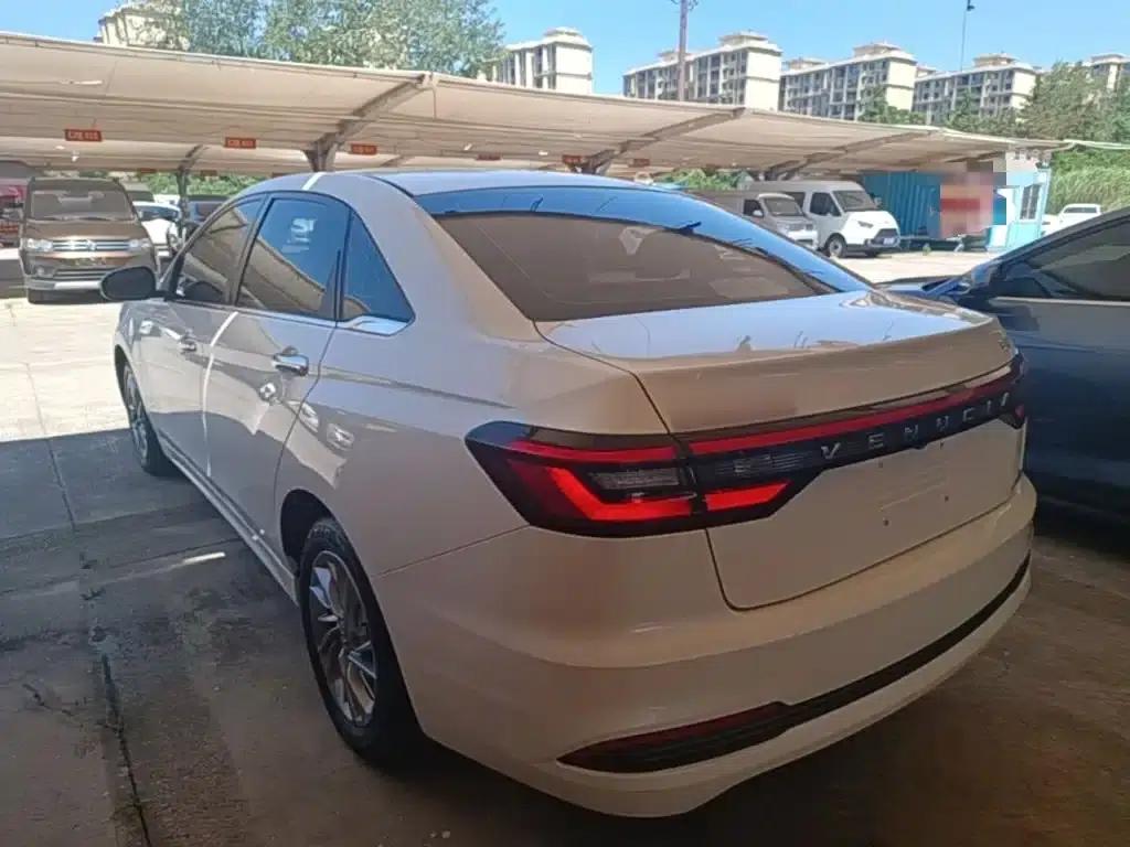 Venucia D60 2021 PLUS 1.6L XL CVT Elite Edition — миниатюра 5