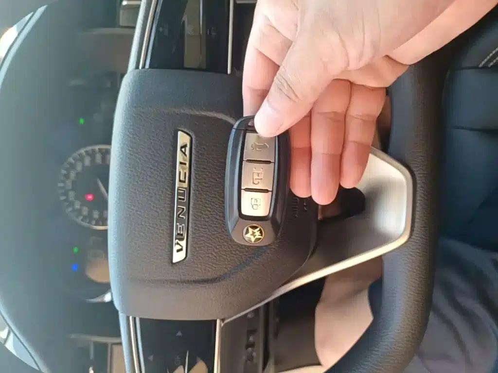 Venucia D60 2021 PLUS 1.6L XL CVT Elite Edition — миниатюра 9