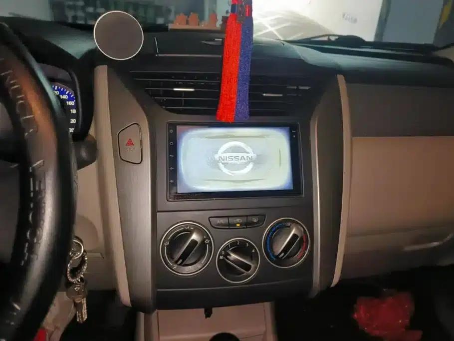 Venucia R50 2016 1.6L Automatic Elite Edition — миниатюра 13