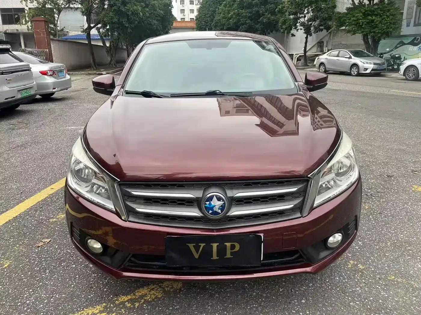 Venucia T70 2015 1.6L Manual Ruixing Edition — миниатюра 2