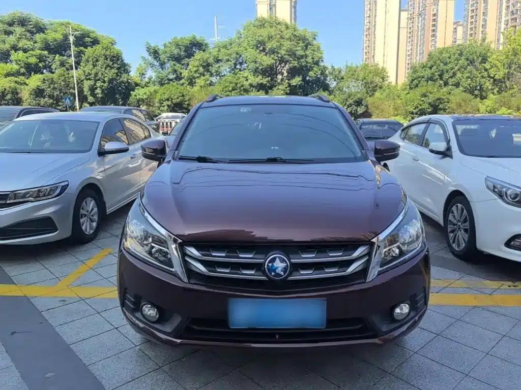 Venucia T70 2016 1.6L Manual Smart Edition — миниатюра 3