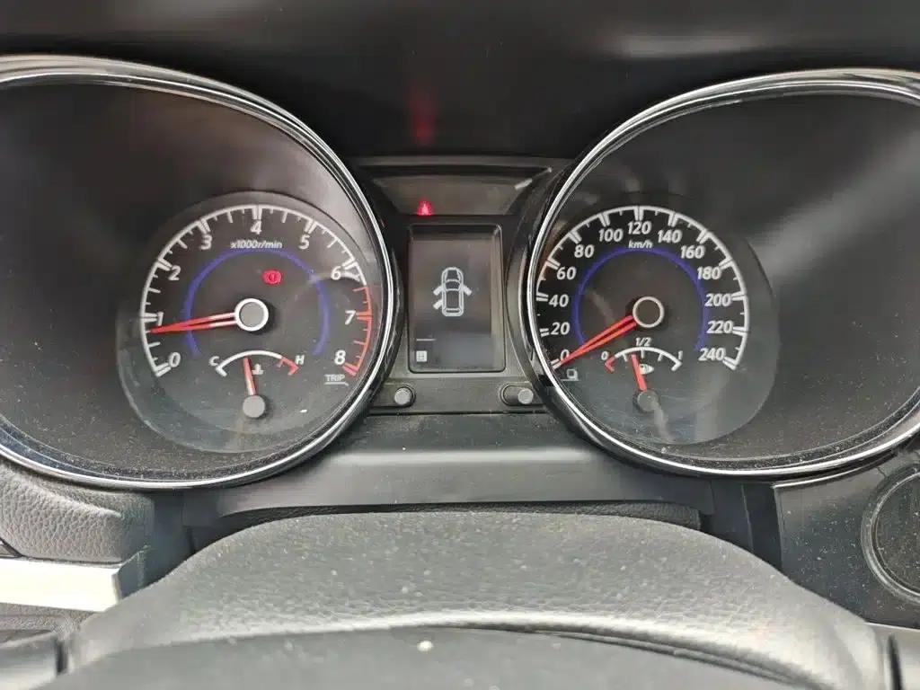 Venucia T70 2018 1.6L Manual Smart Edition — миниатюра 4