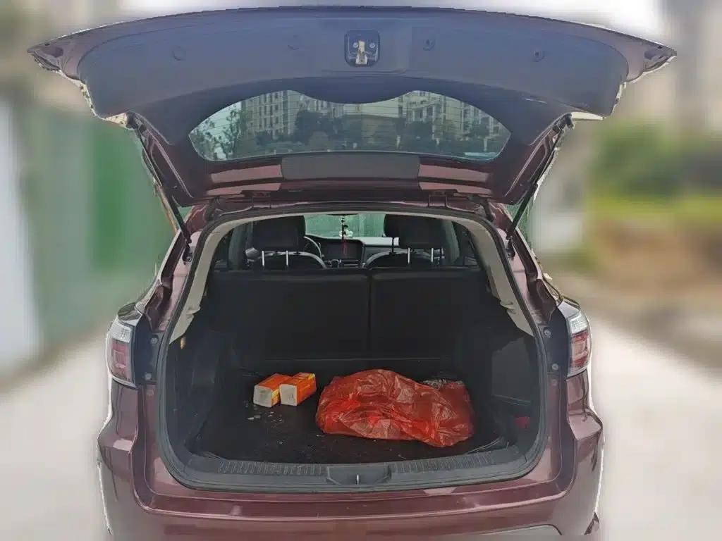 Venucia T70 2018 1.6L Manual Smart Edition — миниатюра 10