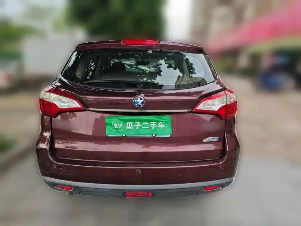 Venucia T70 2016 2.0L CVT Smart Edition — миниатюра 4