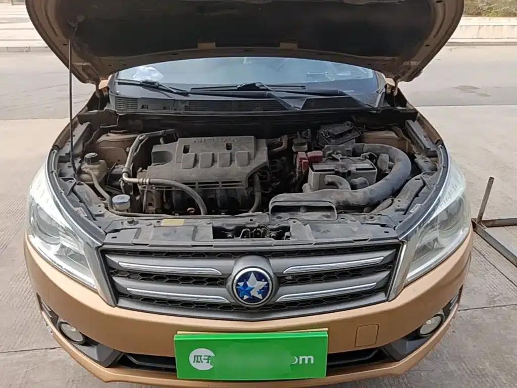 Venucia T70 2015 1.6L Manual Ruixing Edition — миниатюра 20
