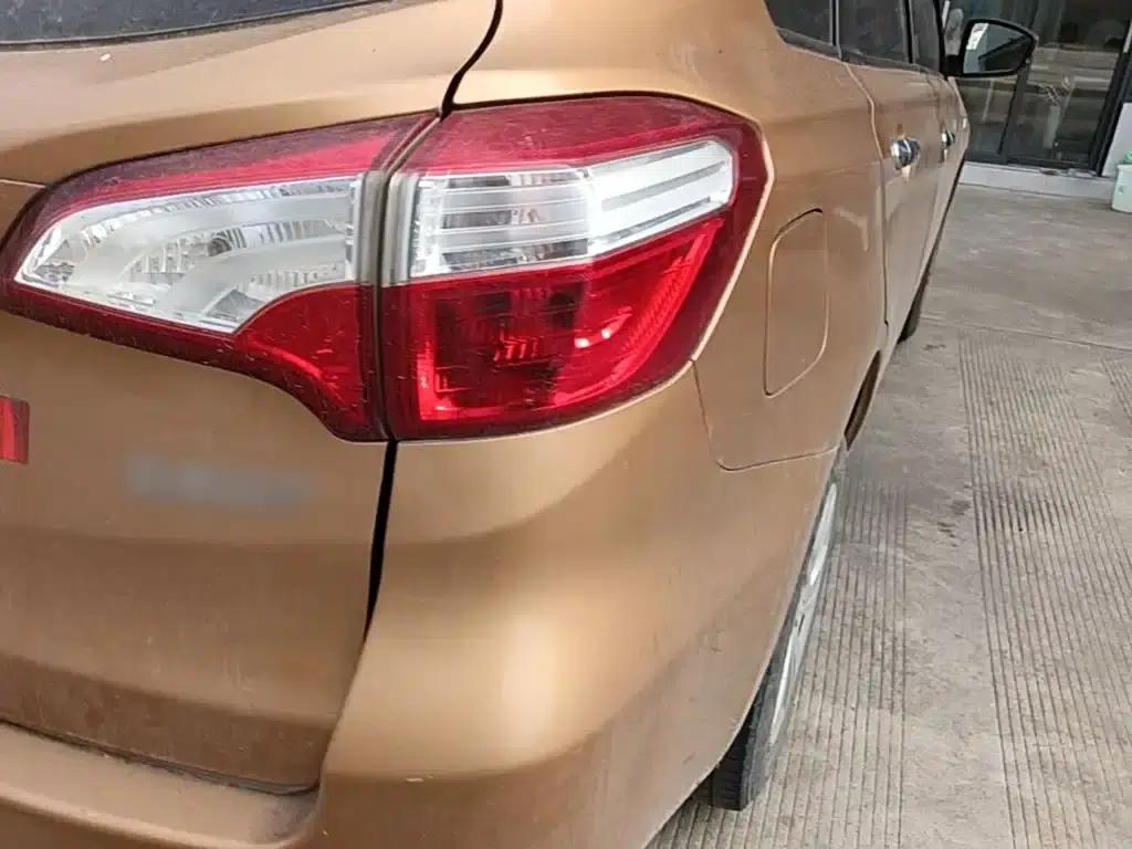 Venucia T70 2015 1.6L Manual Ruixing Edition — миниатюра 8