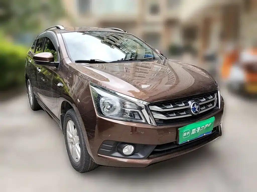 Venucia T70 2016 2.0L CVT Smart Edition — миниатюра 23