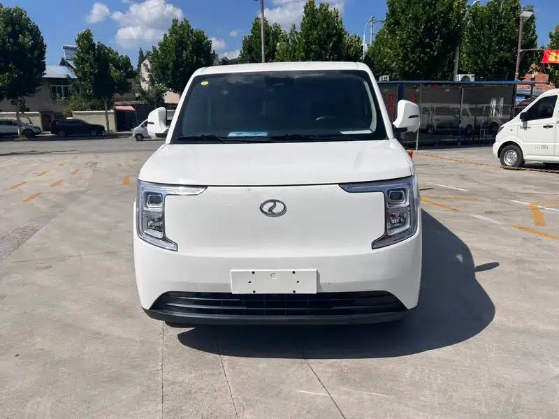 Ruichi R5 2025 Passenger Edition Supercharging Pioneer II 50.1kWh — миниатюра 2
