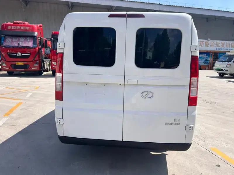 Ruichi R5 2025 Passenger Edition Supercharging Pioneer II 50.1kWh — миниатюра 5