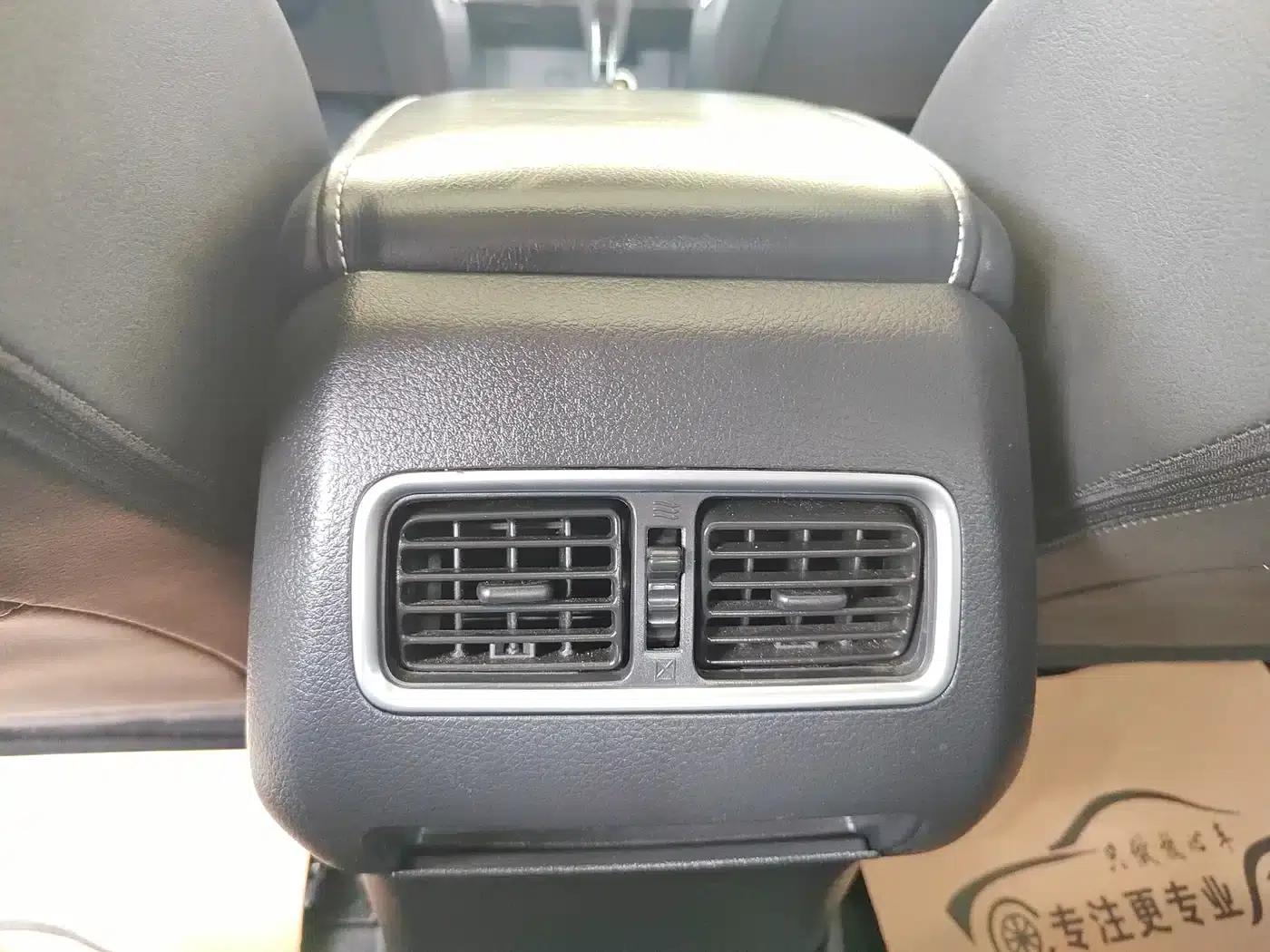 Venucia T90 2018 2.0L CVT Smart Connect Smart Edition (National VI Emission Standard) — миниатюра 10
