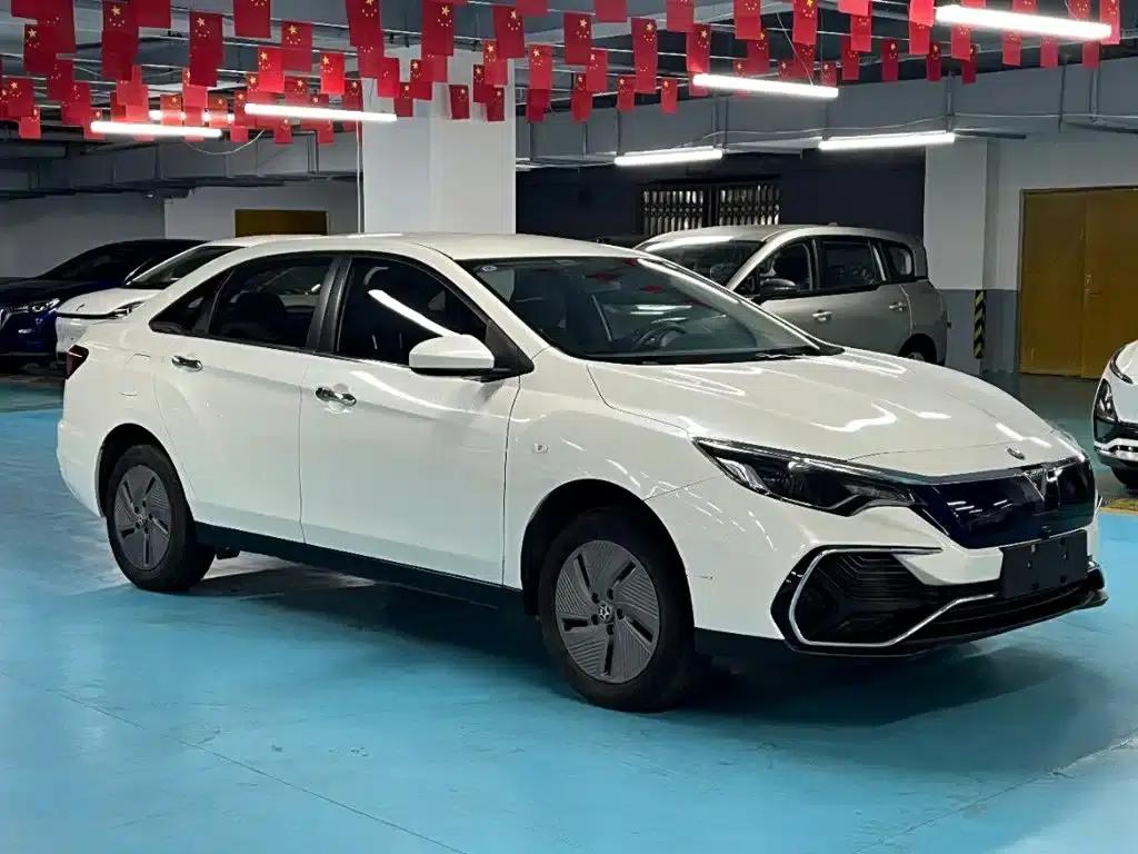 Venucia D60EV 2023 PLUS Smart Edition RJ Model — миниатюра 3