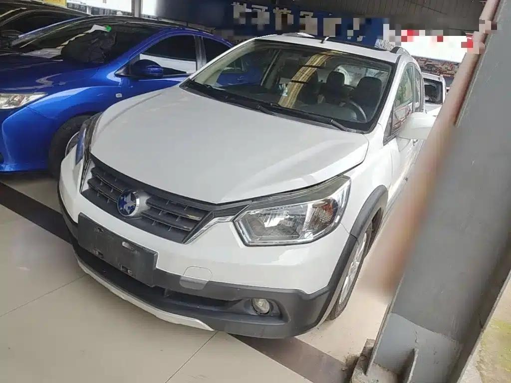 Venucia R50X 2013 1.6L Automatic — миниатюра 2