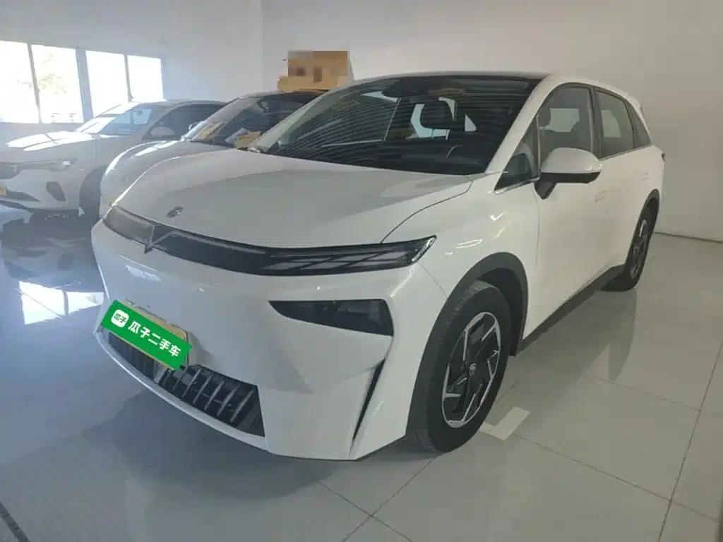 Venucia VX6 2023 520 Max — миниатюра 1