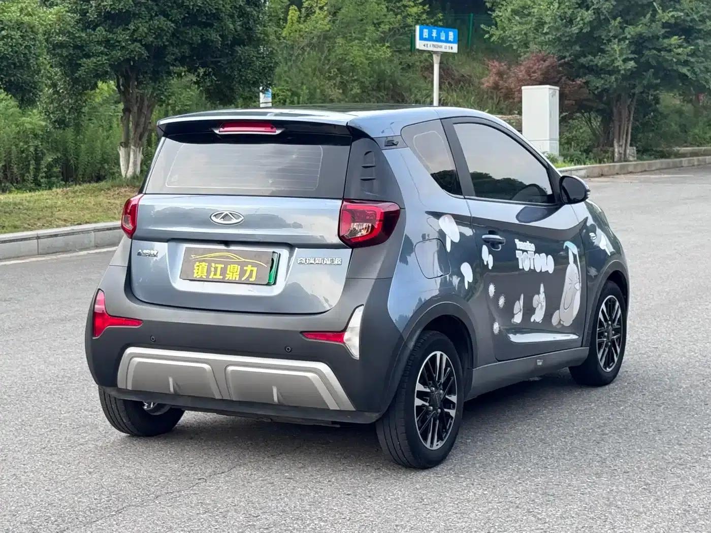 Little Ant 2022 Model, Sweet Pink Version, Half-Sugar Edition, Lithium Iron Phosphate, 30kW, 301km/h — миниатюра 13