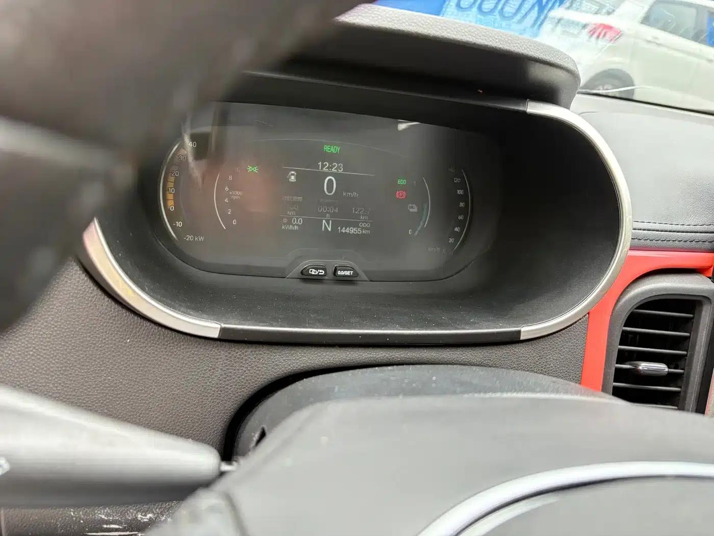 Little Ant 2019 4-seater Smart Edition 30.6kWh — миниатюра 7