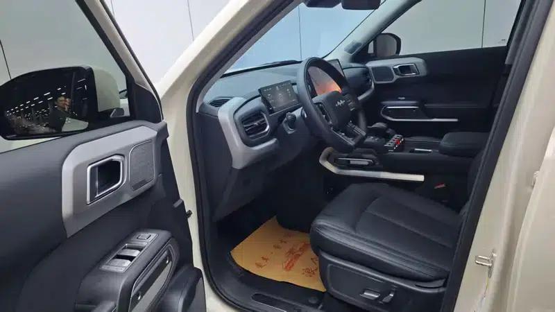 Titanium 3 2025 Model 501KM AWD Ultra Edition — миниатюра 8