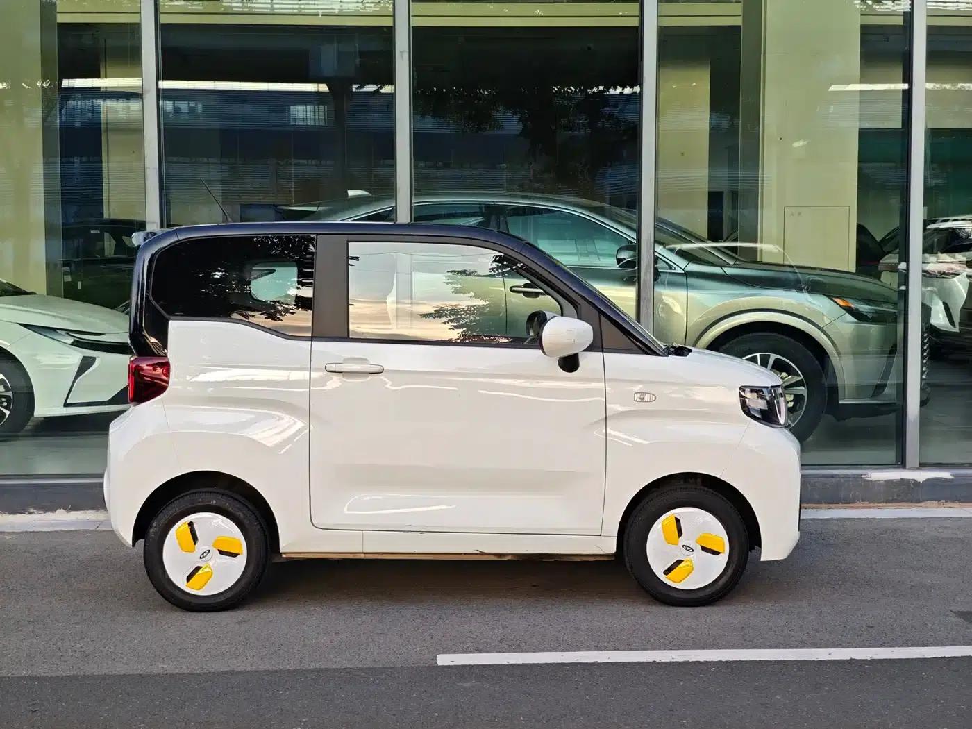 QQ Ice Cream 2022 Model 170km Sundae Ternary Lithium — миниатюра 8