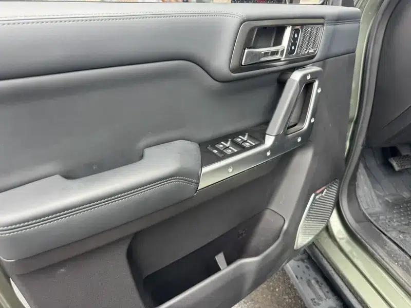 212 T01 2024 Explorer 2.0T — миниатюра 17