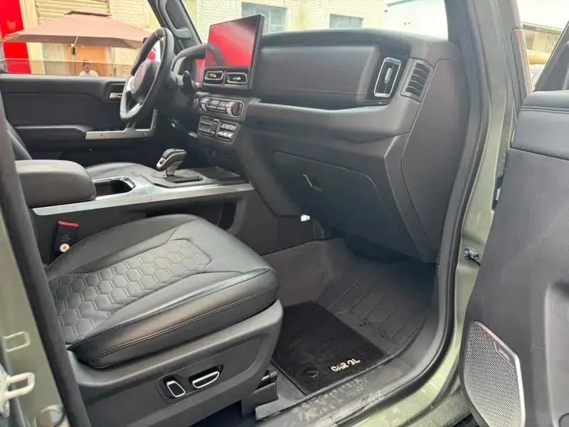 212 T01 2024 Explorer 2.0T — миниатюра 10