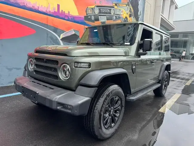 212 T01 2024 Explorer 2.0T