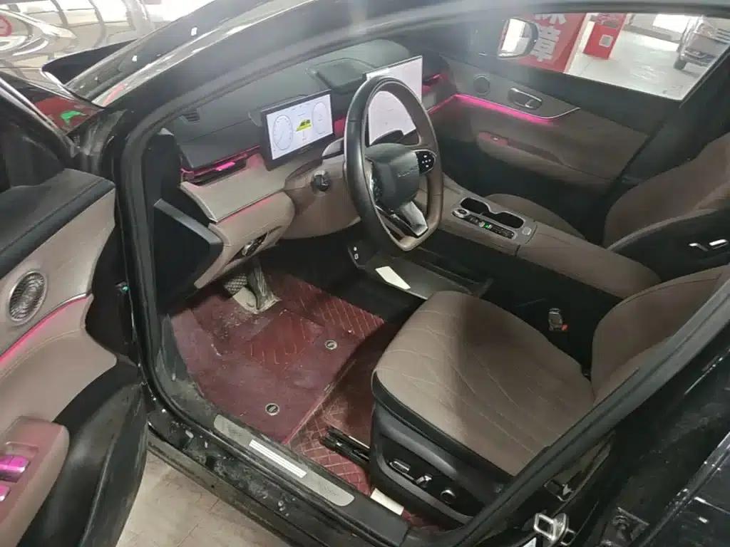 Fengyun T8 2025 1.5T 130km Premium Edition 5-seater — миниатюра 16