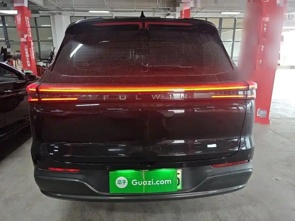 Fengyun T8 2025 1.5T 130km Premium Edition 5-seater — миниатюра 6