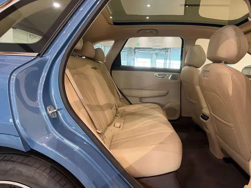Shangjie H5 2025 Pure Electric Max Long Range Edition — миниатюра 23