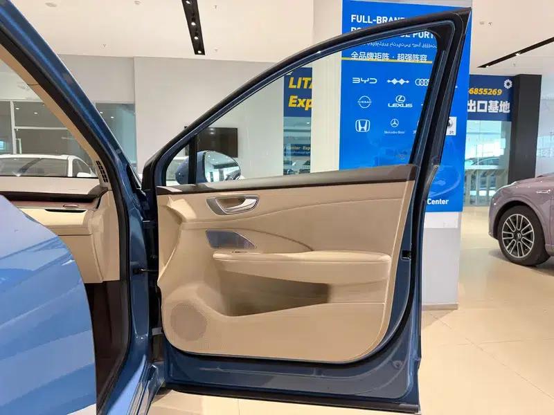 Shangjie H5 2025 Pure Electric Max Long Range Edition — миниатюра 29