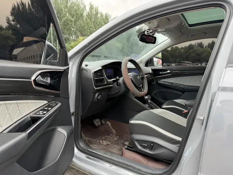 Jetta VS7 2022 280TSI Automatic High-Gloss Enjoy Edition — миниатюра 14