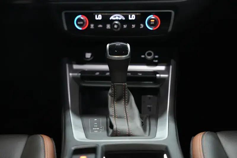 Audi Q3 2021 35 TFSI Fashion Elegance — миниатюра 13