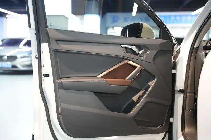 Audi Q3 2021 35 TFSI Fashion Elegance — миниатюра 20