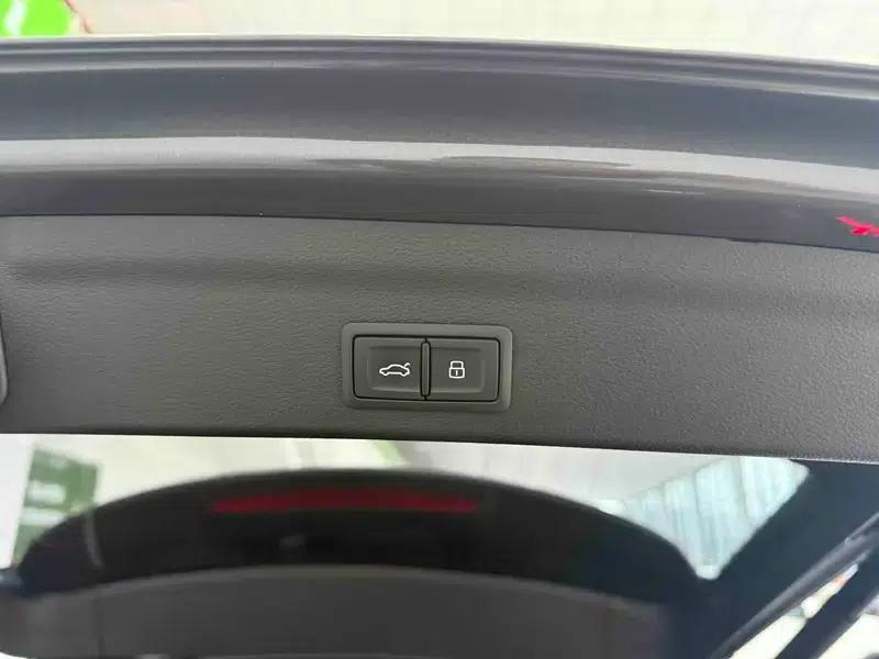 Audi Q3 2023 35 TFSI Fashion Dynamic Edition — миниатюра 16