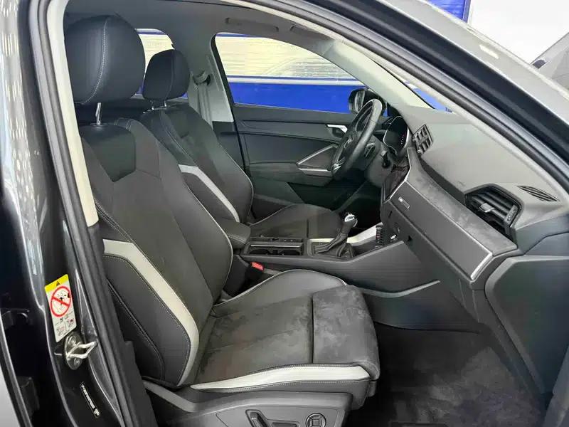 Audi Q3 2023 35 TFSI Fashion Dynamic Edition — миниатюра 19