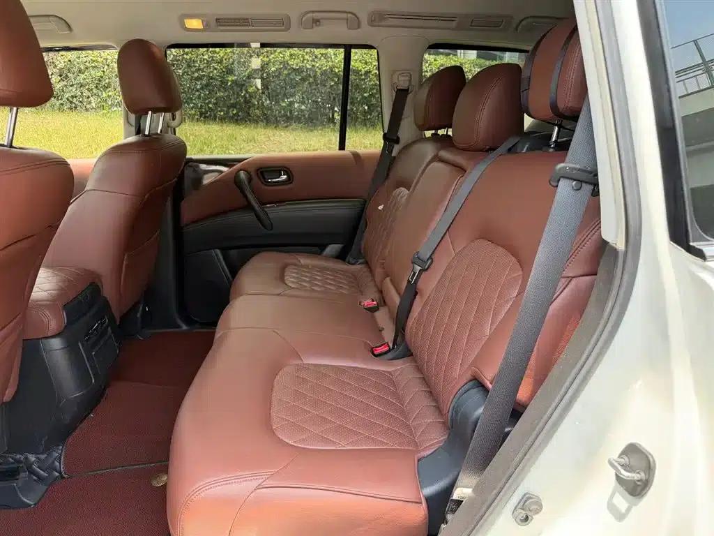 Nissan Patrol 2018 4.0L Leader Edition — миниатюра 12