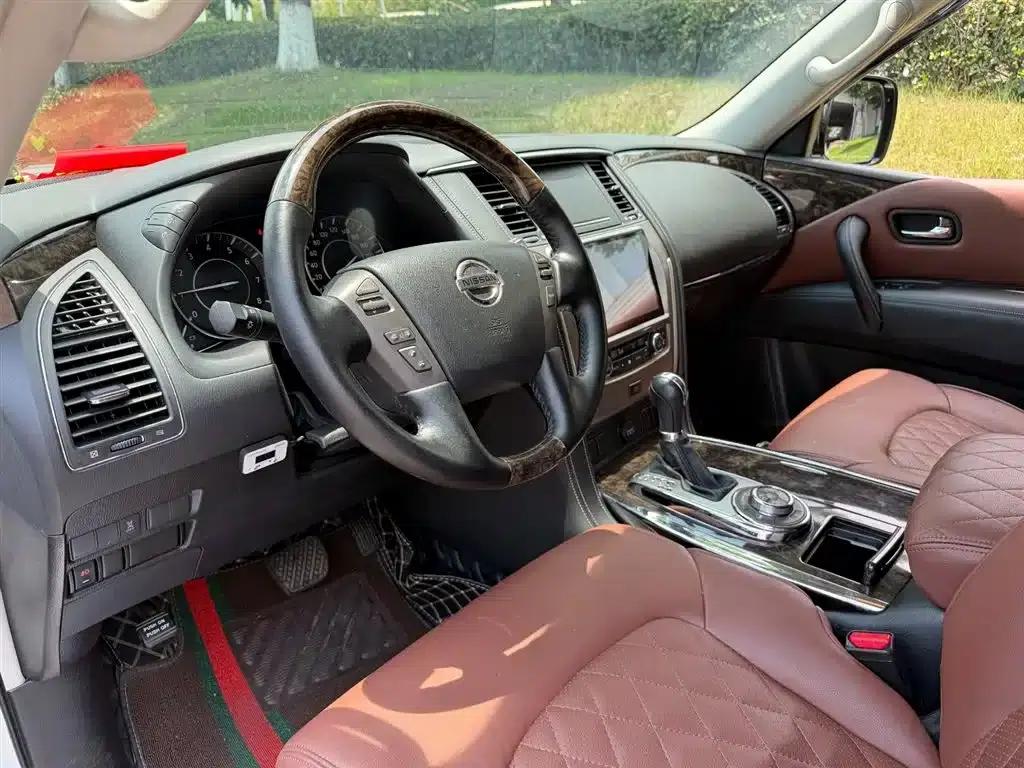 Nissan Patrol 2018 4.0L Leader Edition — миниатюра 7